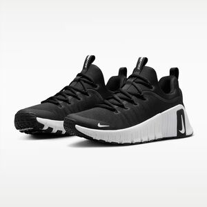 Nike Dual-Tone Black and White Trainers Women’s Size 10 Brand New.